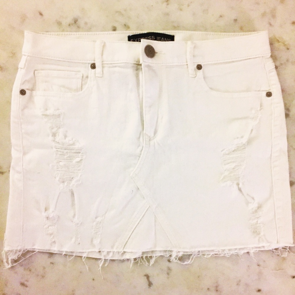 NWOT express denim distressed white skirt